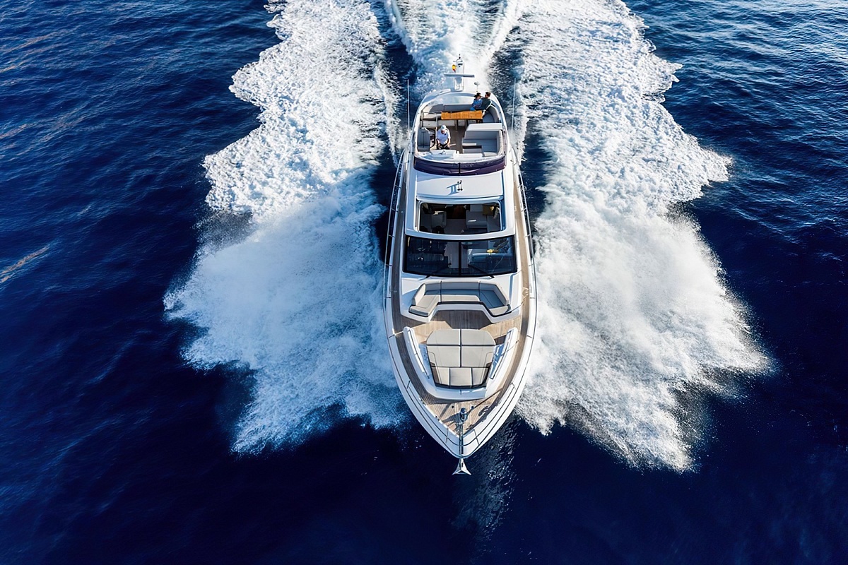 Аренда, чартер яхты Princess S65 – Nomad III отдых на Балеарских островах